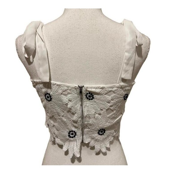 Mi Ami Women’s S White & Black Daisy Cropped Tank Top Embroidered Zipper Back - Picture 5 of 5